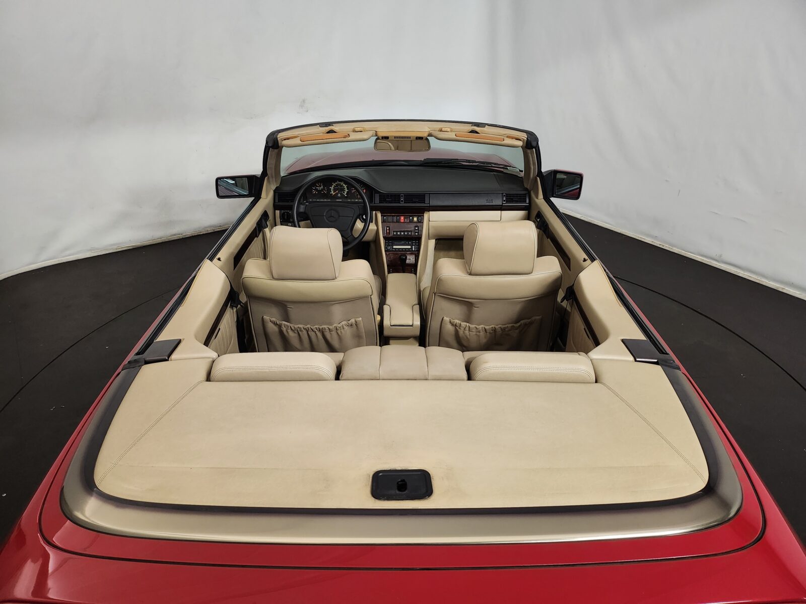 Mercedes E 320 cabriolet Année 1995 voiture de collection à vendre