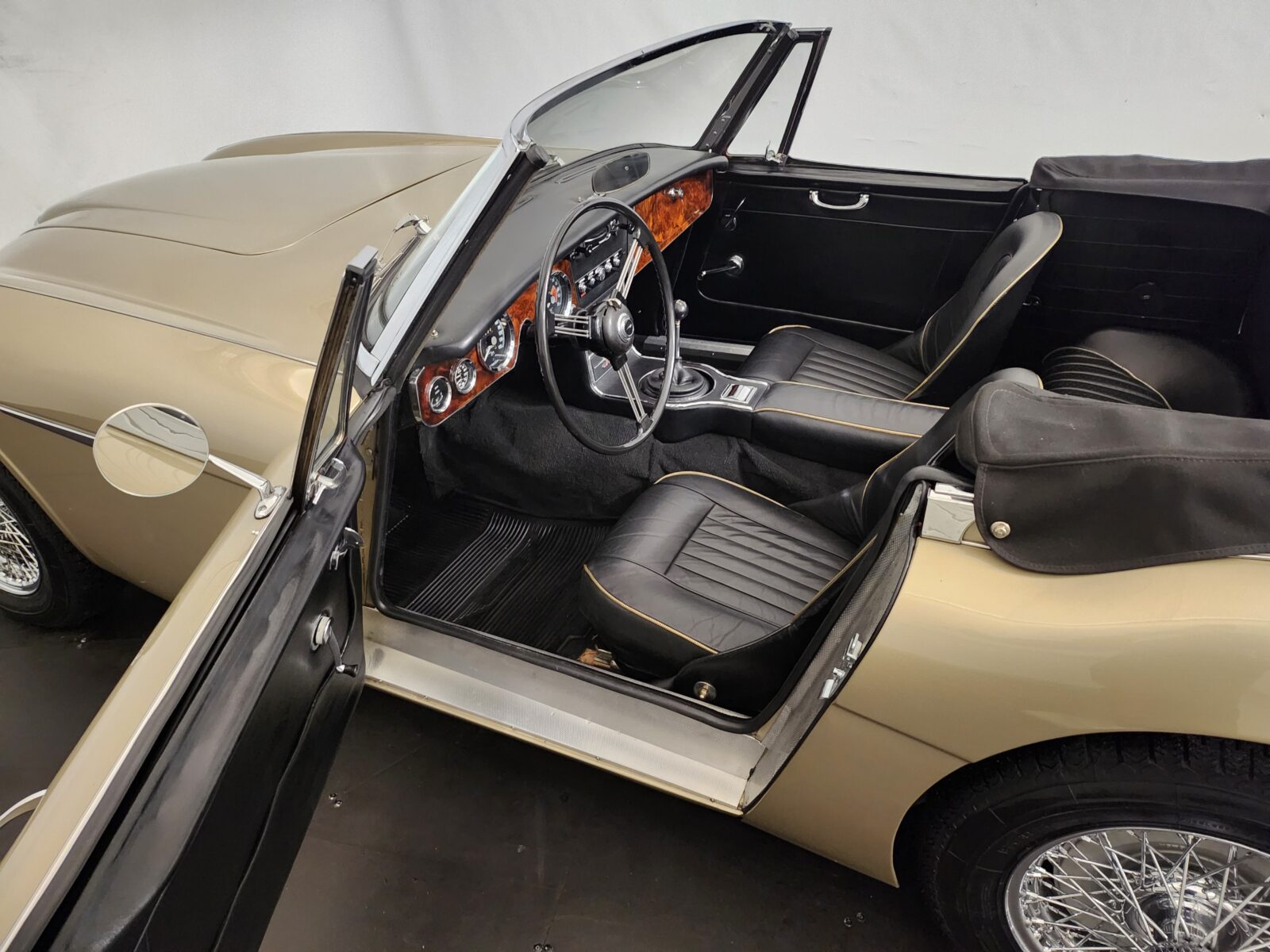 Austin Healey 3000 MK3 BJ8 Année 1967 voiture de collection à vendre