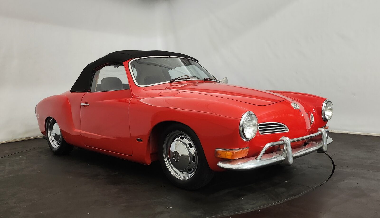 Karmann GHIA Année 1970 voiture de collection à vendre
