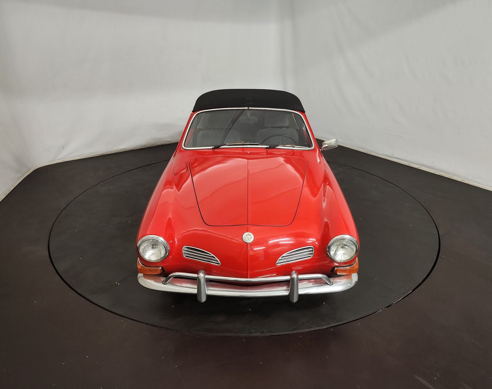 Karmann GHIA Année 1970 voiture de collection à vendre