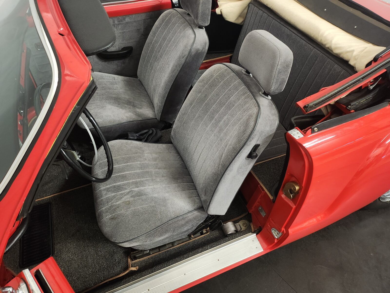 Karmann GHIA Année 1970 voiture de collection à vendre
