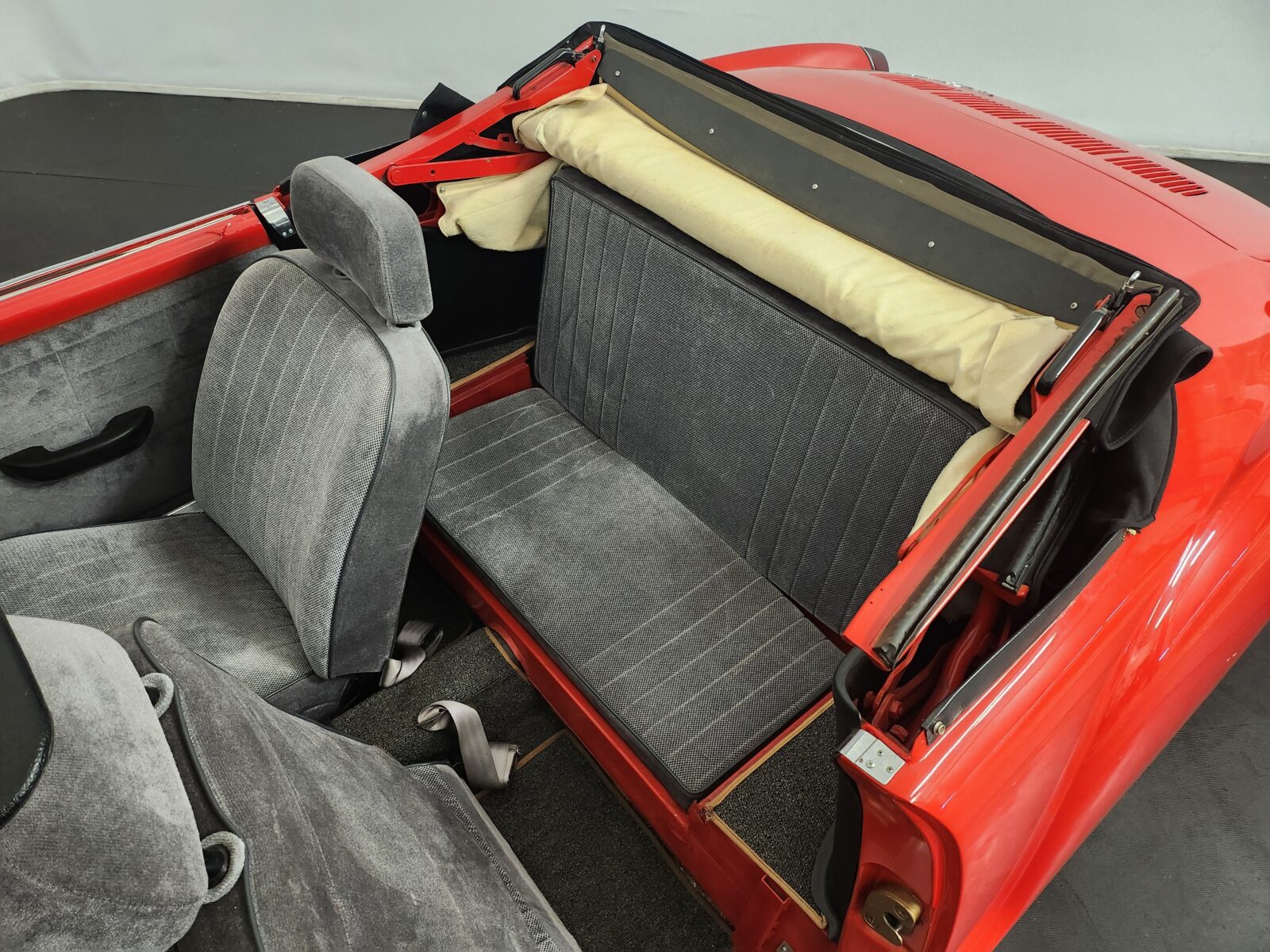 Karmann GHIA Année 1970 voiture de collection à vendre