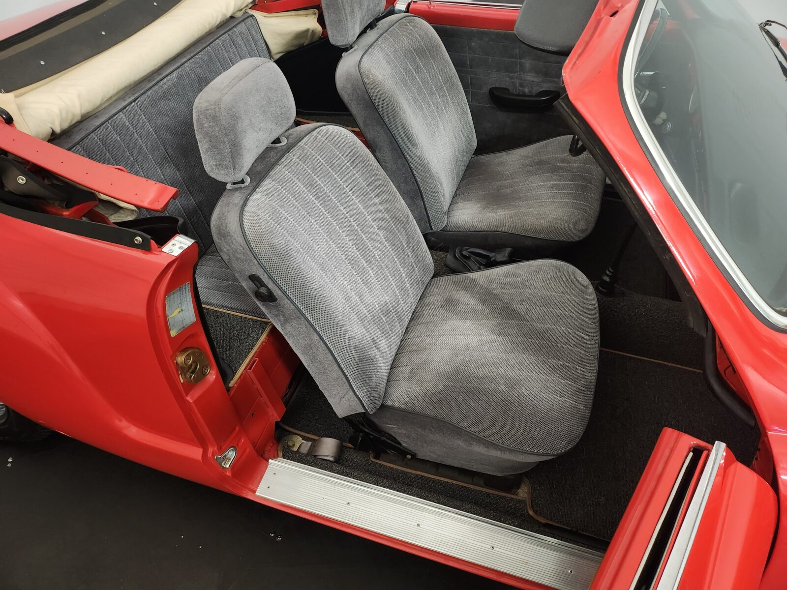 Karmann GHIA Année 1970 voiture de collection à vendre
