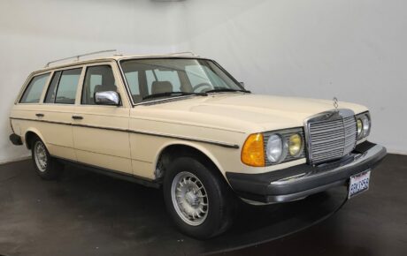 Mercedes 300 TD Wagon  Année 1982 voiture de collection à vendre