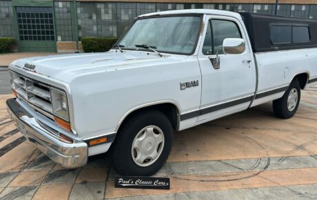 Dodge D100  Année 1989 voiture de collection à vendre