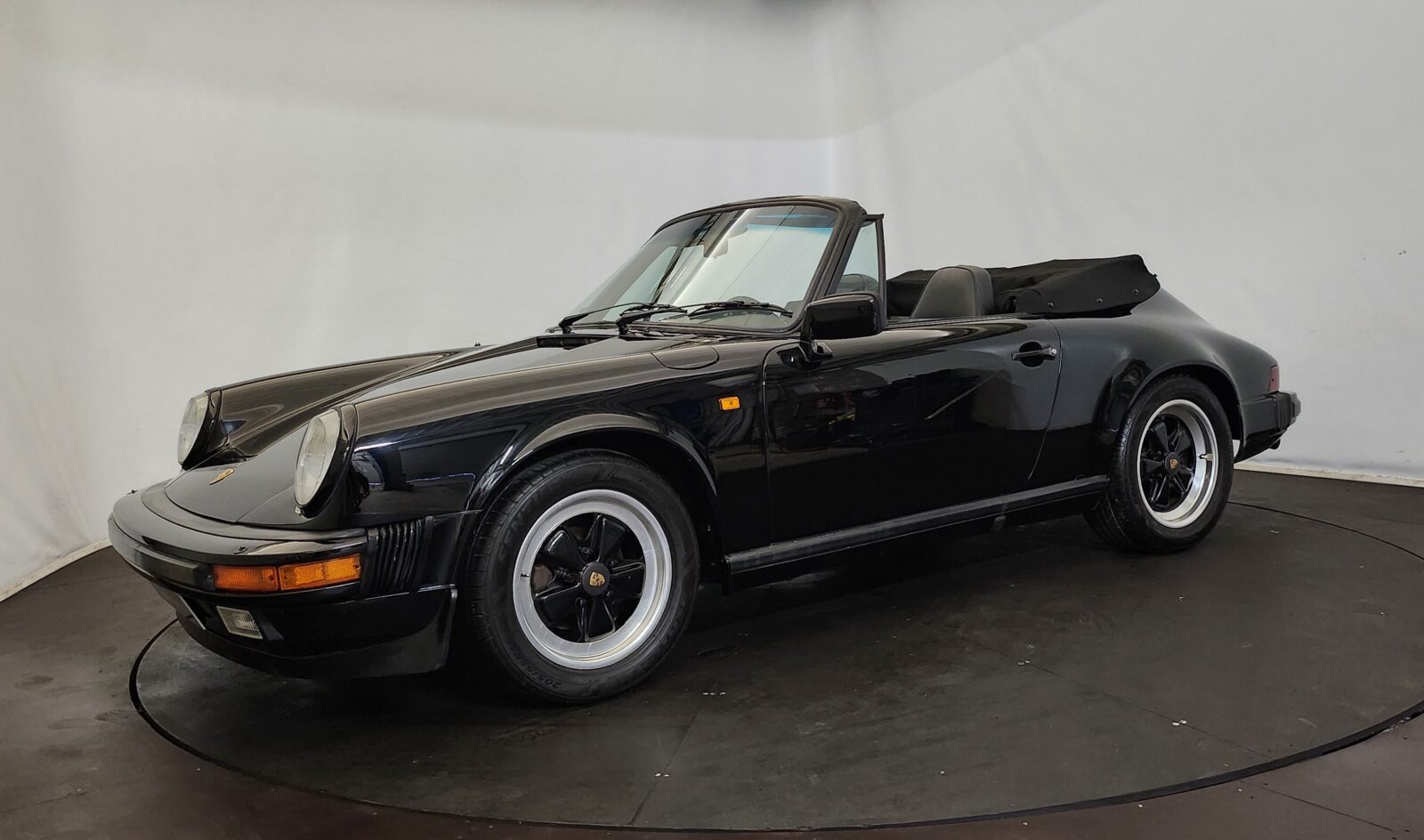 Porsche 911 3.2 cabriolet Année 1984 voiture de collection à vendre