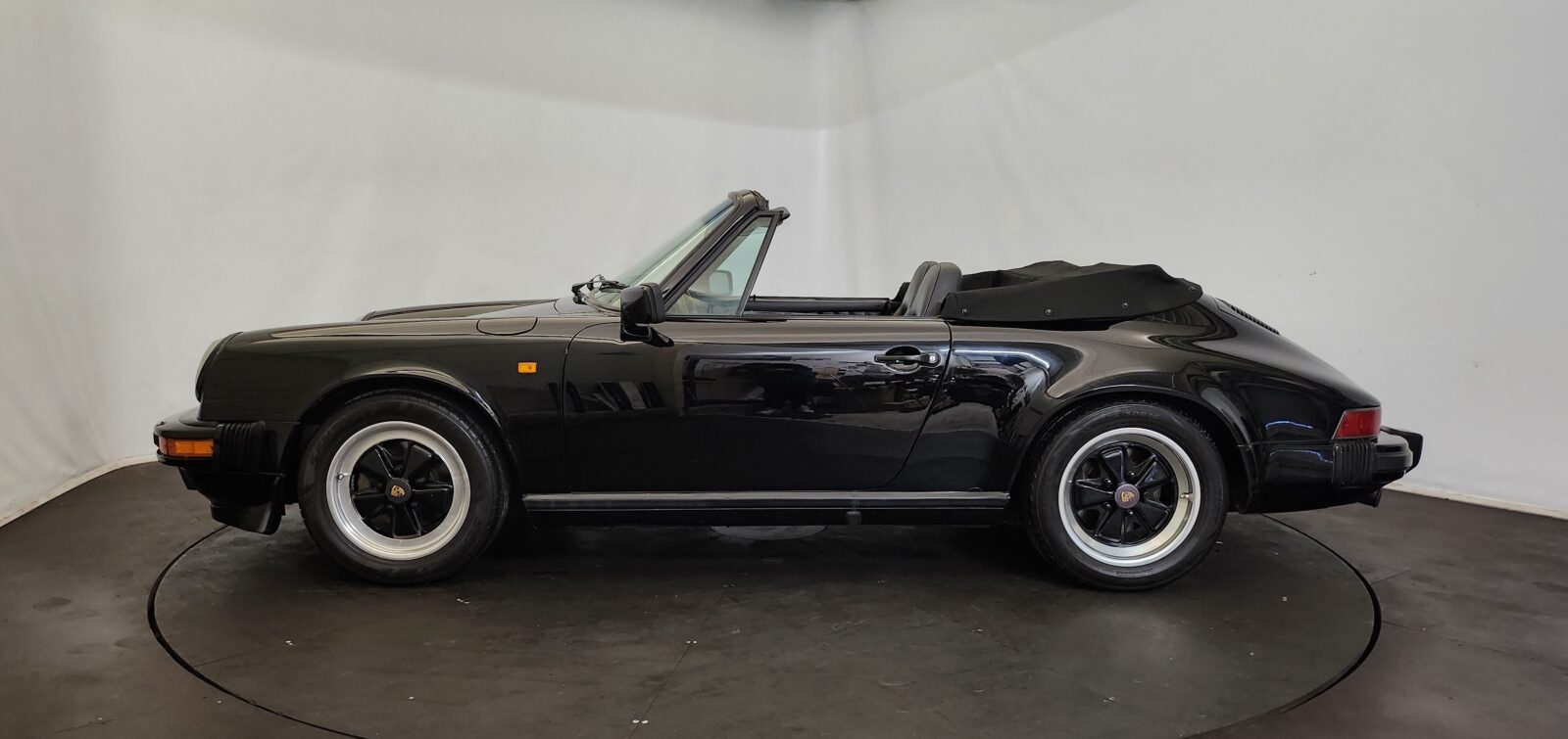 Porsche 911 3.2 cabriolet Année 1984 voiture de collection à vendre