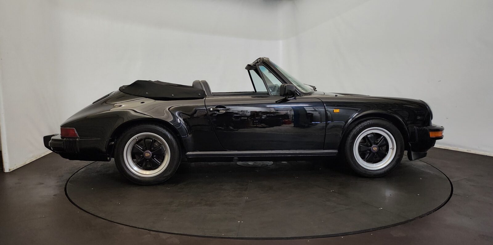 Porsche 911 3.2 cabriolet Année 1984 voiture de collection à vendre