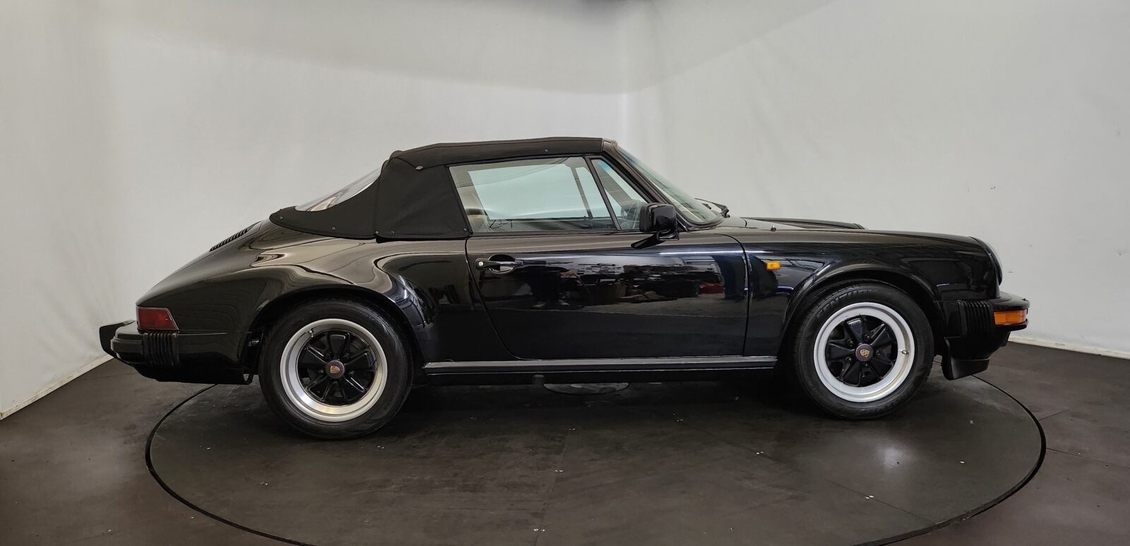 Porsche 911 3.2 cabriolet Année 1984 voiture de collection à vendre