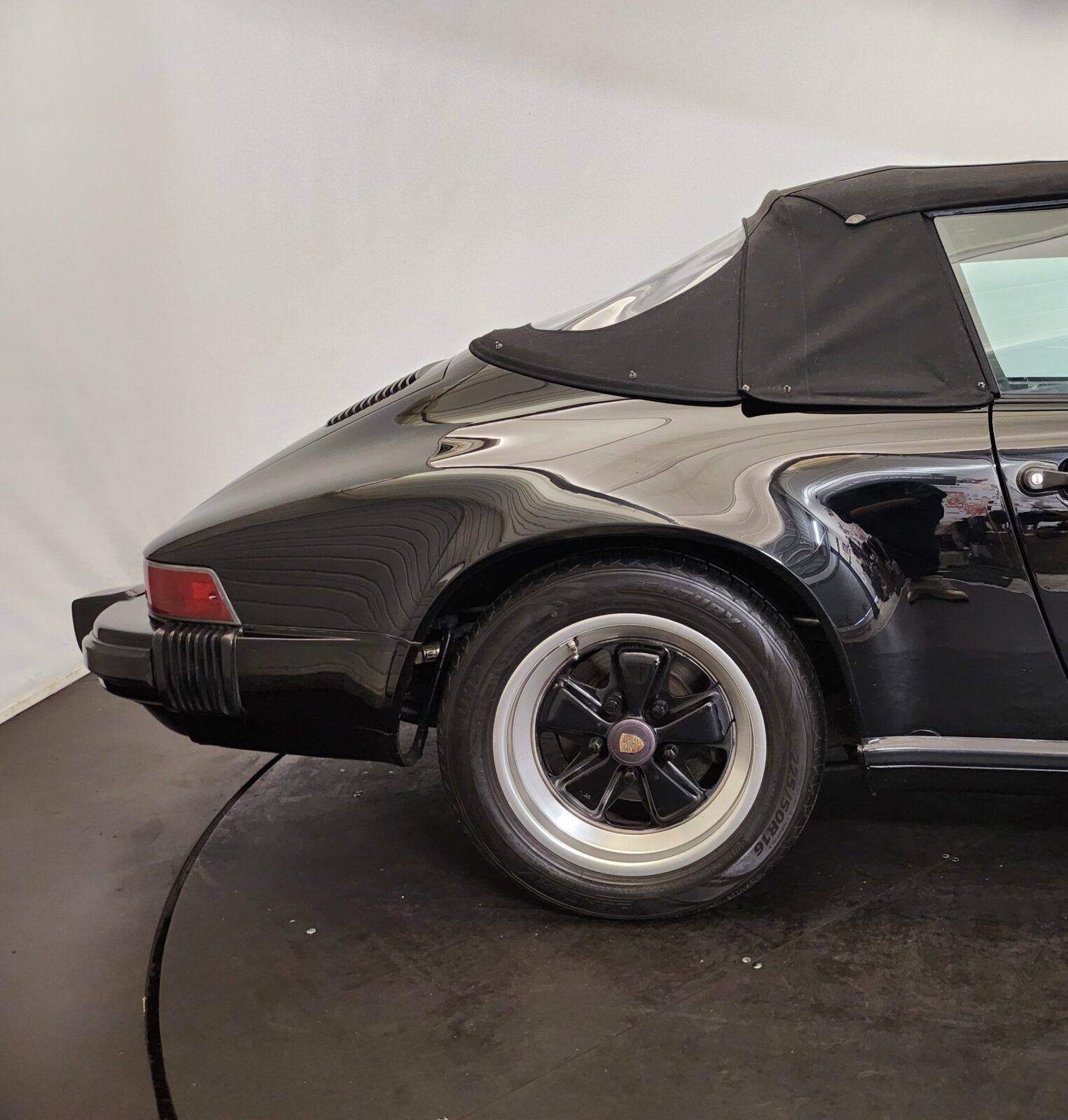 Porsche 911 3.2 cabriolet Année 1984 voiture de collection à vendre