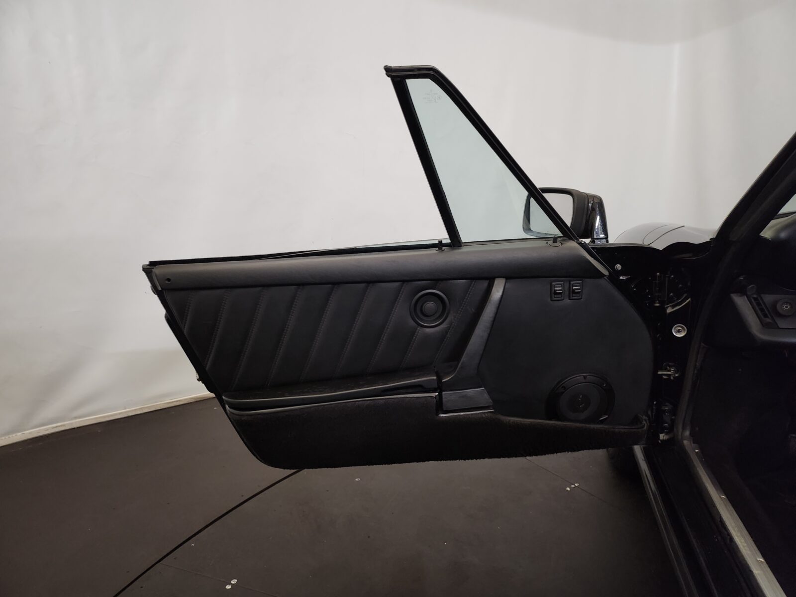 Porsche 911 3.2 cabriolet Année 1984 voiture de collection à vendre