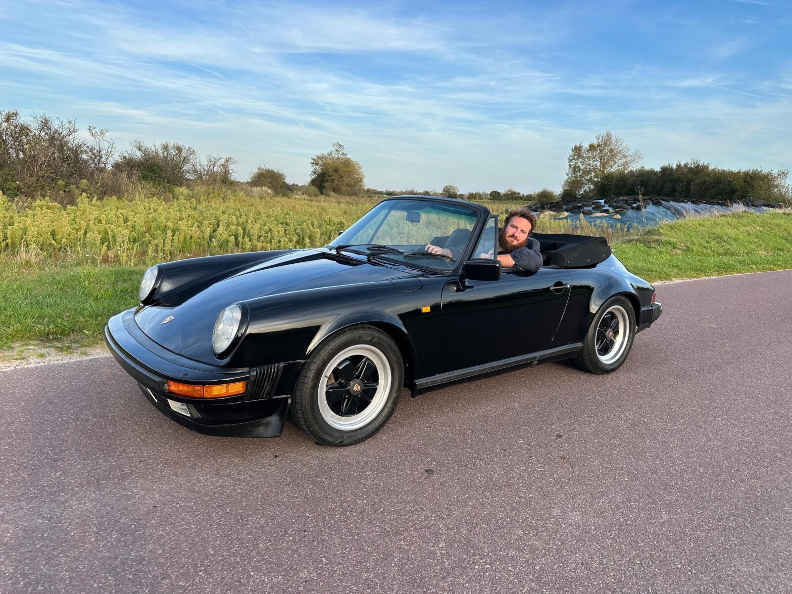 Porsche 911 3.2 cabriolet Année 1984 voiture de collection à vendre