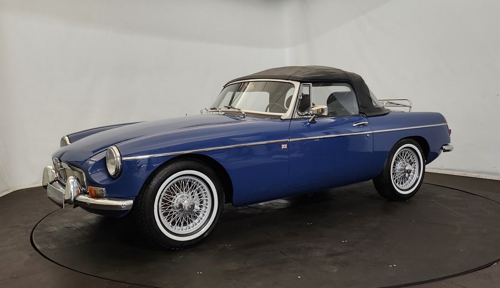 MG B cabriolet  Année 1968 voiture de collection à vendre