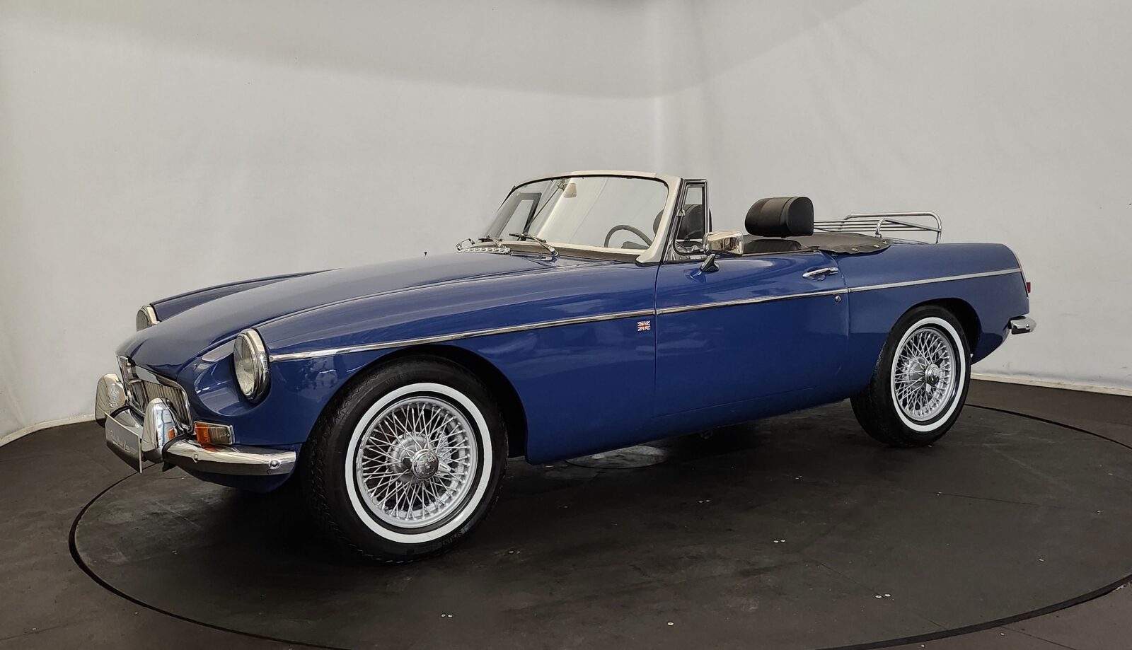 MG B cabriolet  Année 1968 voiture de collection à vendre