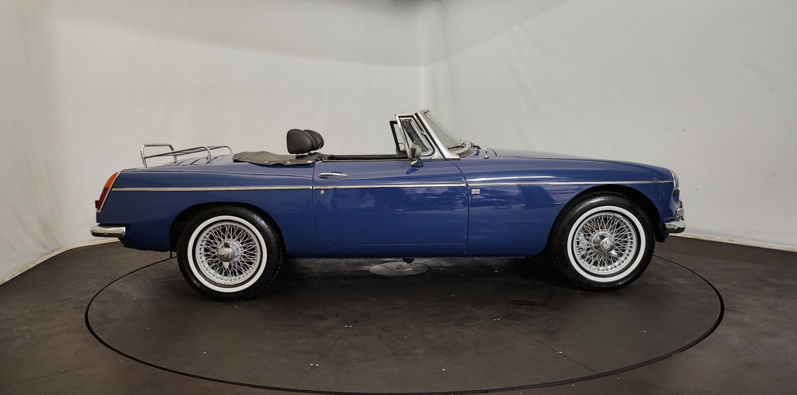 MG B cabriolet  Année 1968 voiture de collection à vendre