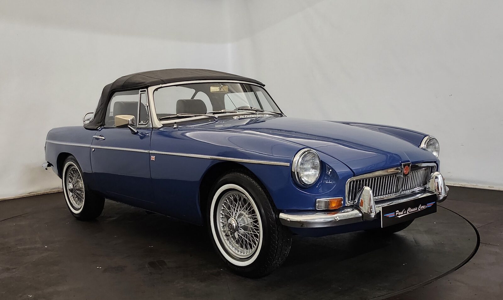 MG B cabriolet  Année 1968 voiture de collection à vendre