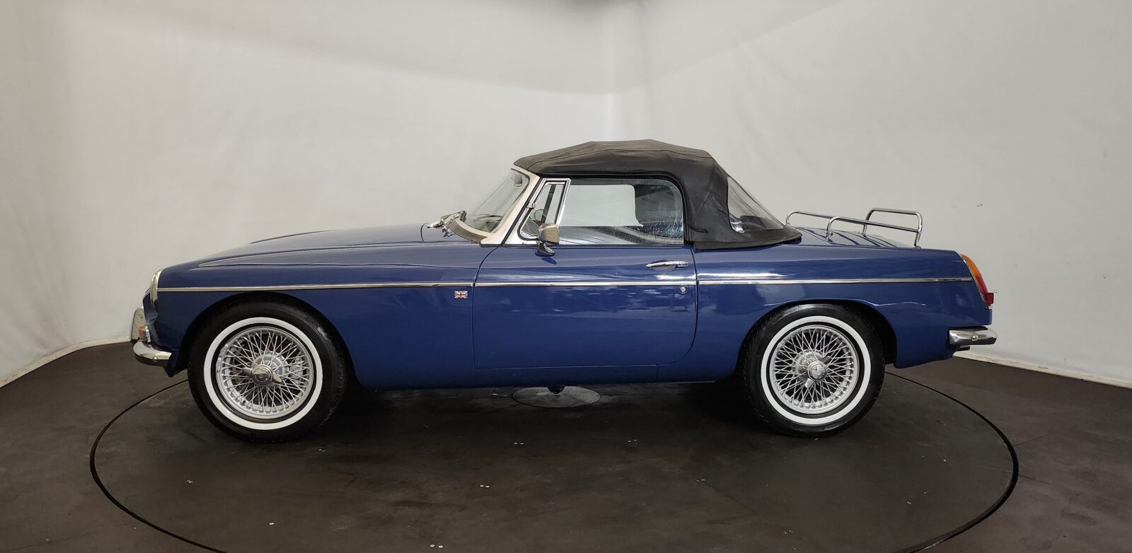 MG B cabriolet  Année 1968 voiture de collection à vendre