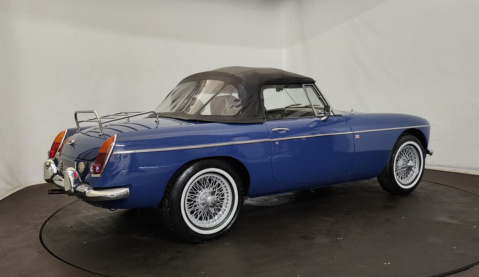 MG B cabriolet  Année 1968 voiture de collection à vendre