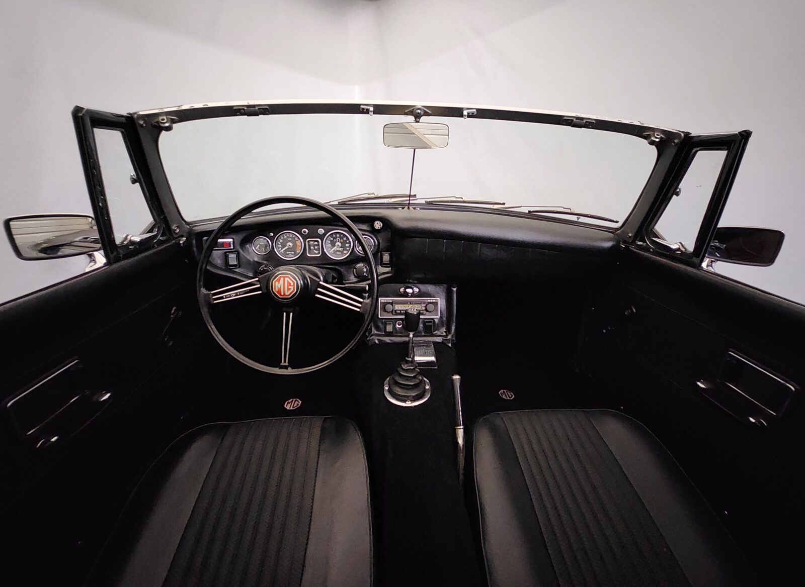 MG B cabriolet  Année 1968 voiture de collection à vendre