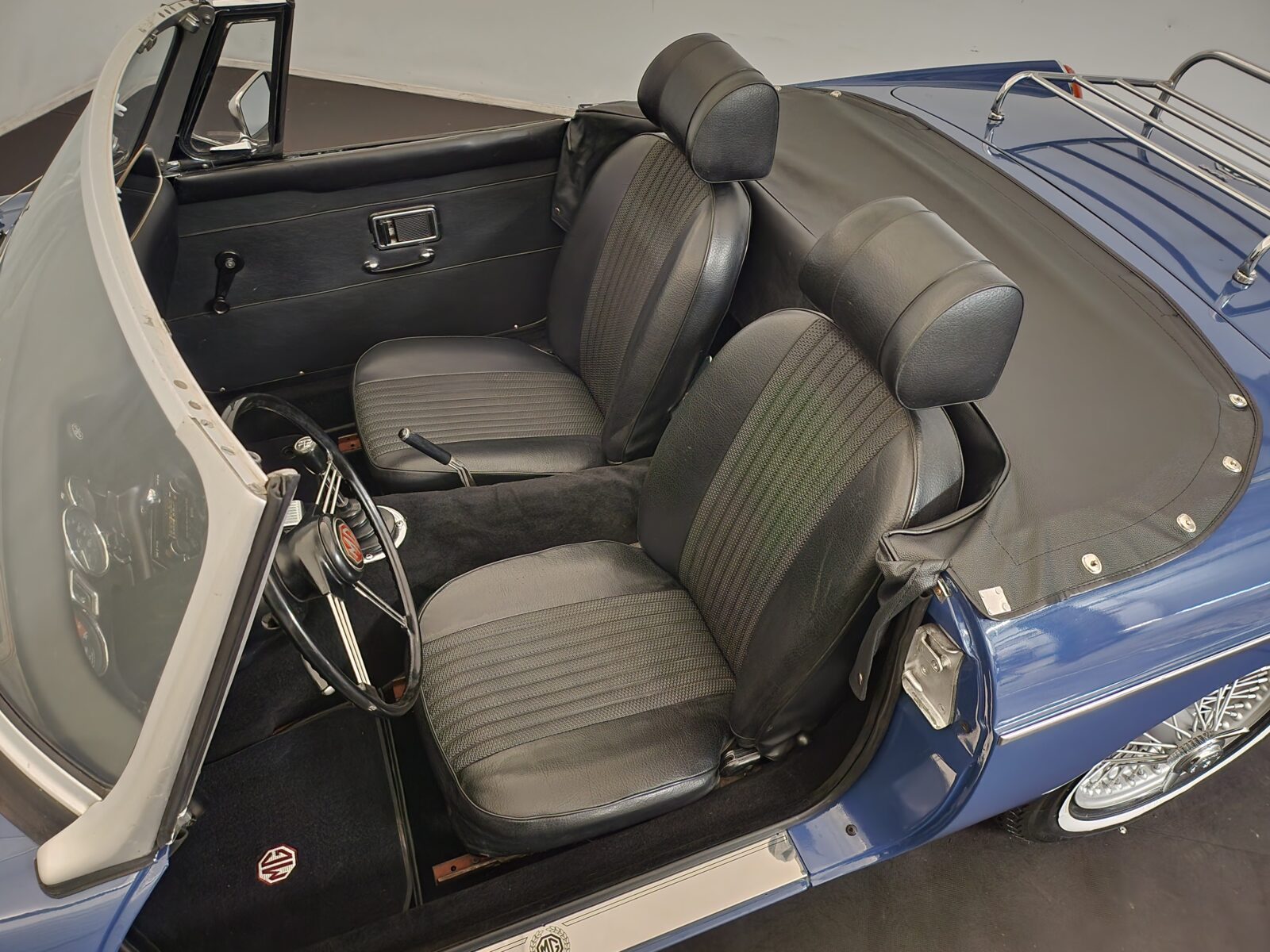 MG B cabriolet  Année 1968 voiture de collection à vendre