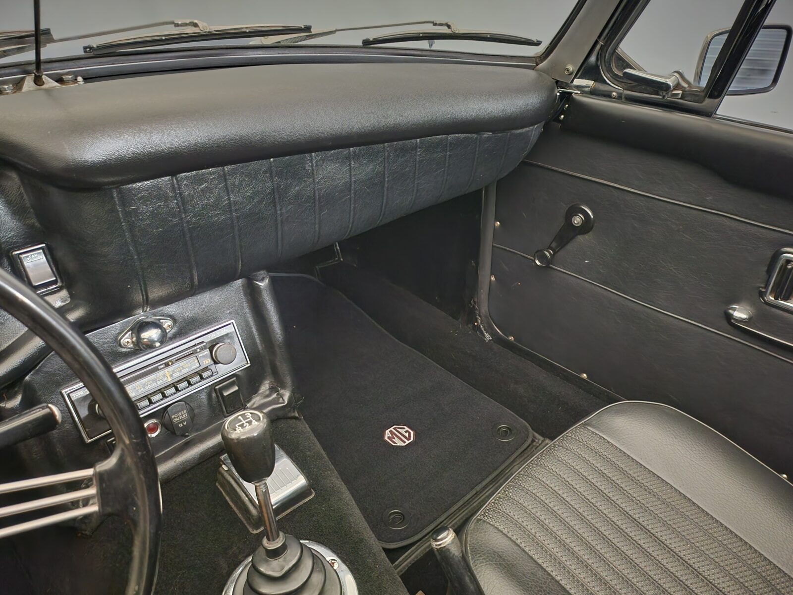 MG B cabriolet  Année 1968 voiture de collection à vendre