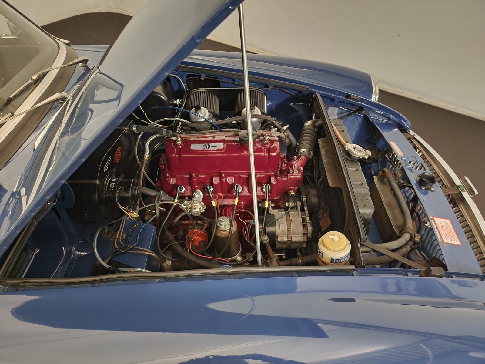 MG B cabriolet  Année 1968 voiture de collection à vendre