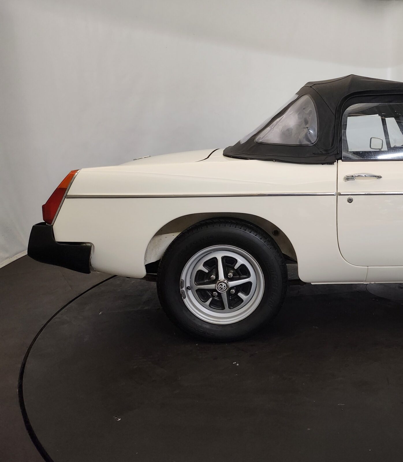 MG B cabriolet  Année 1978 voiture de collection à vendre