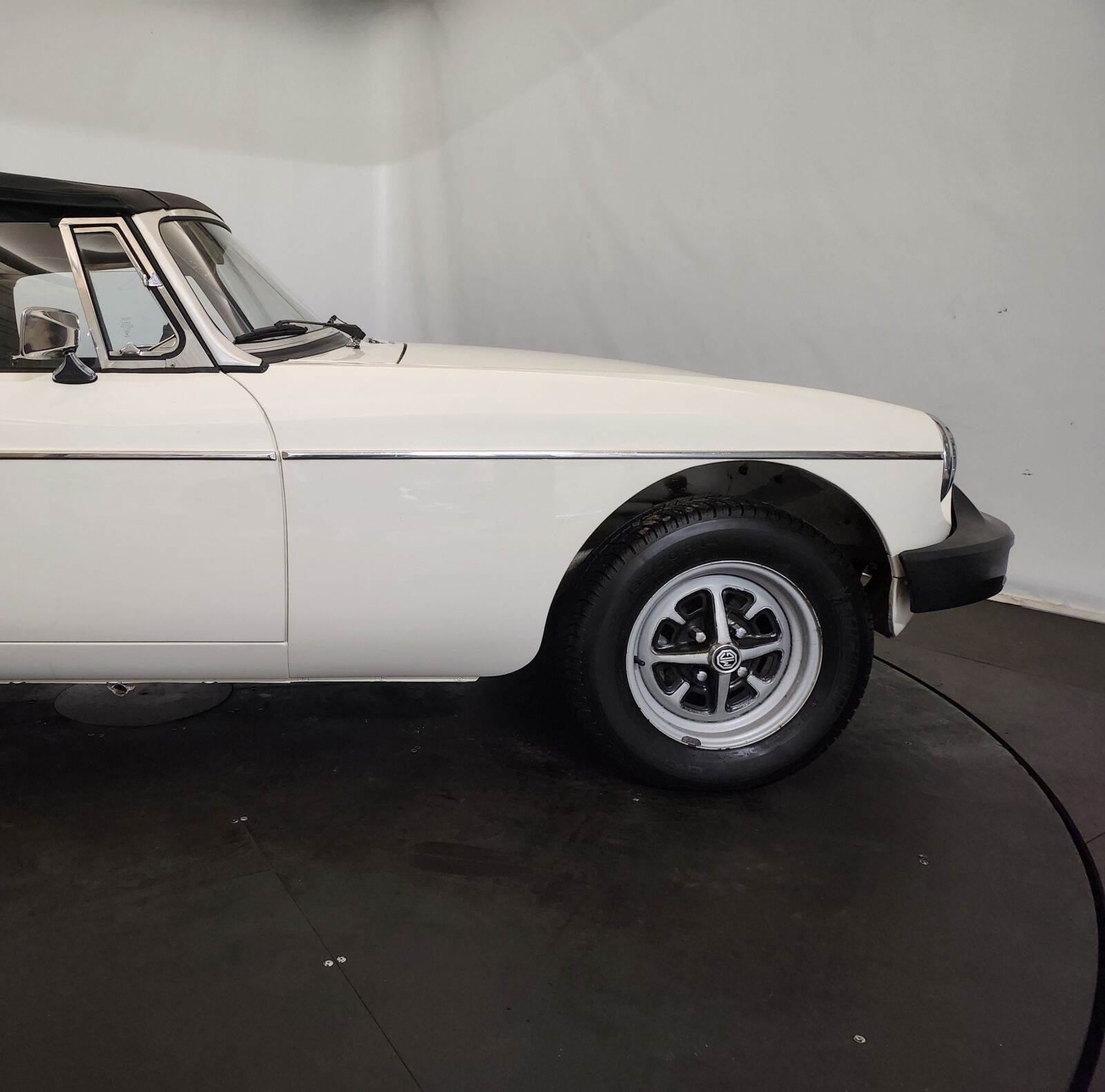 MG B cabriolet  Année 1978 voiture de collection à vendre