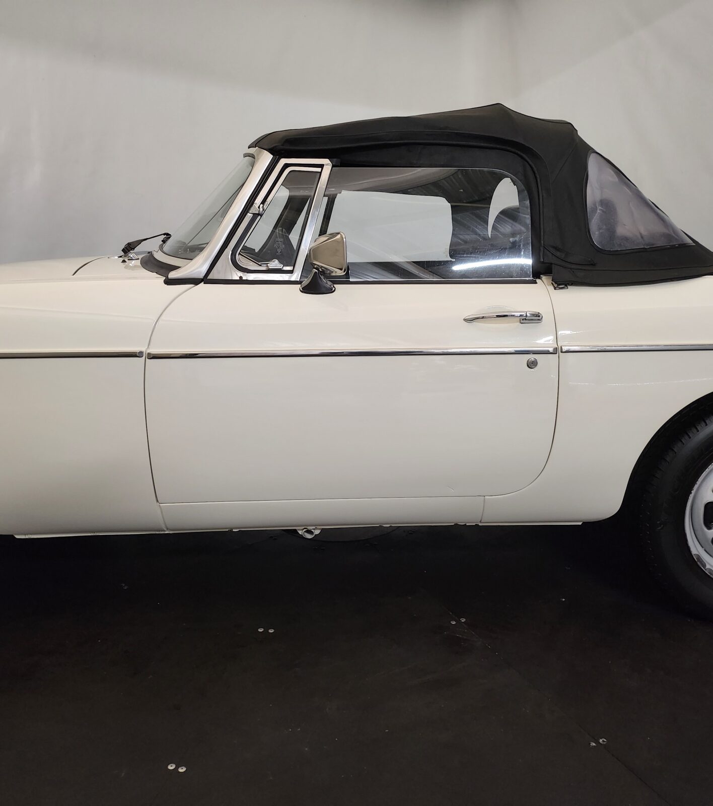 MG B cabriolet  Année 1978 voiture de collection à vendre