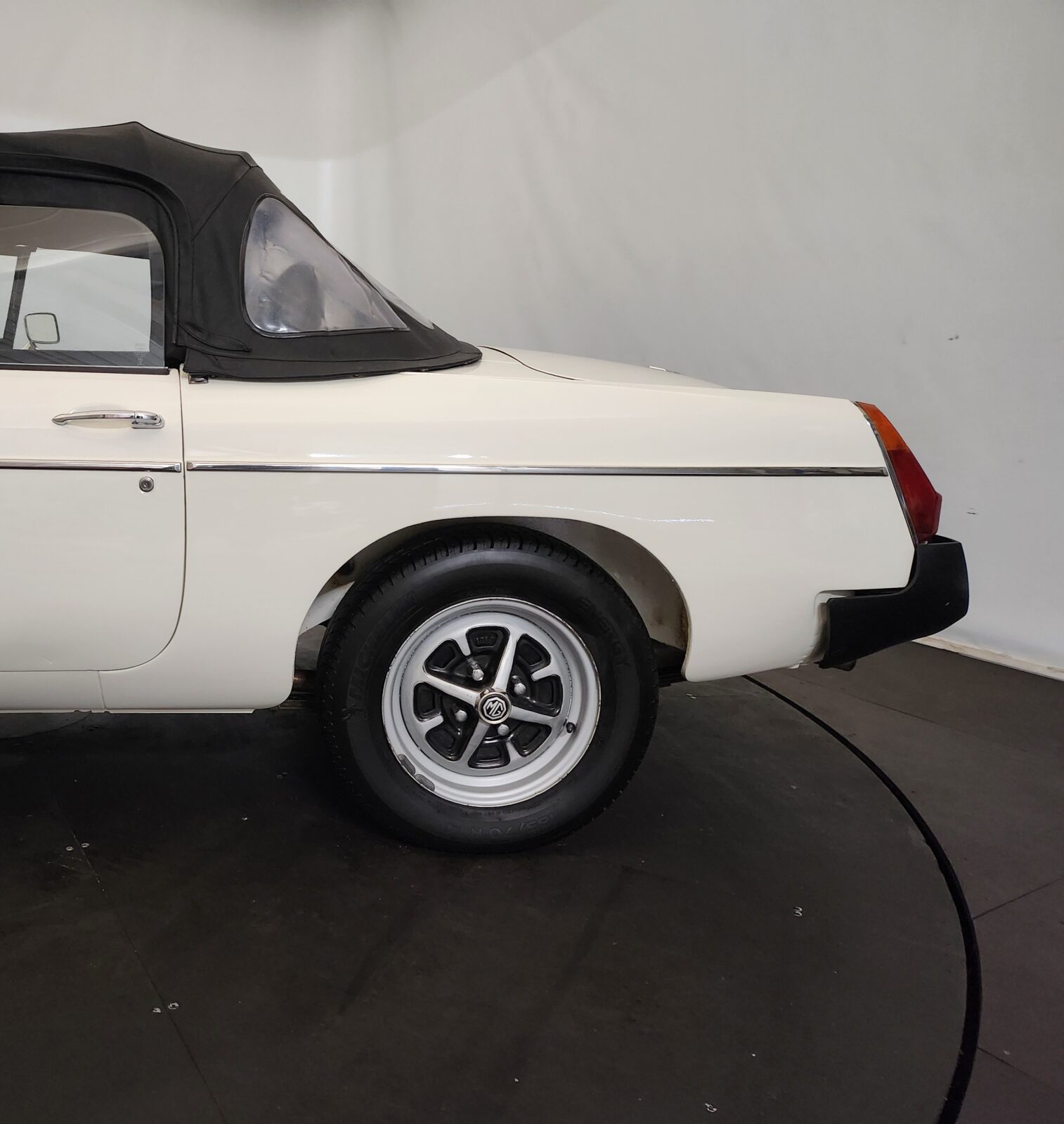 MG B cabriolet  Année 1978 voiture de collection à vendre