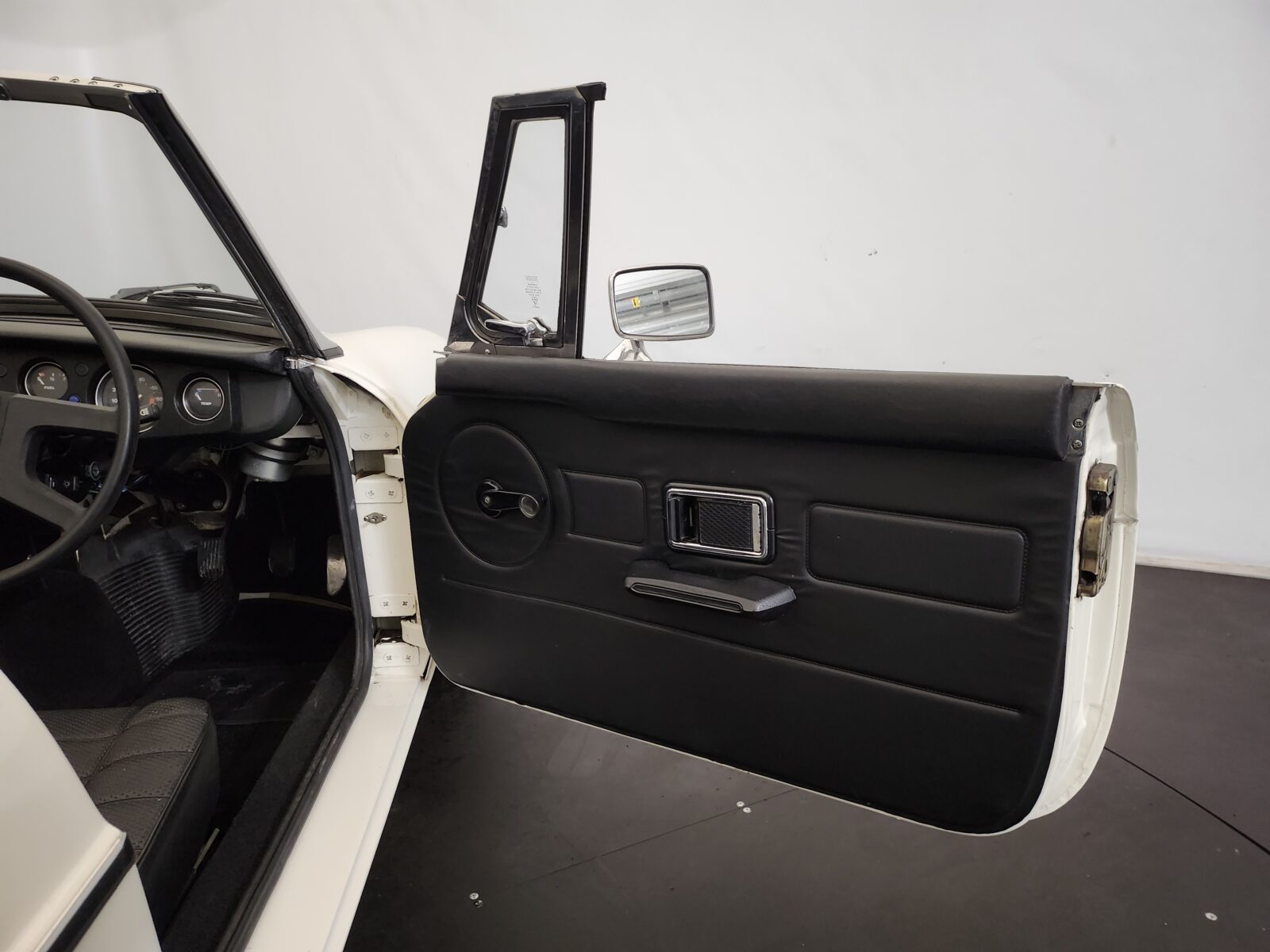 MG B cabriolet  Année 1978 voiture de collection à vendre