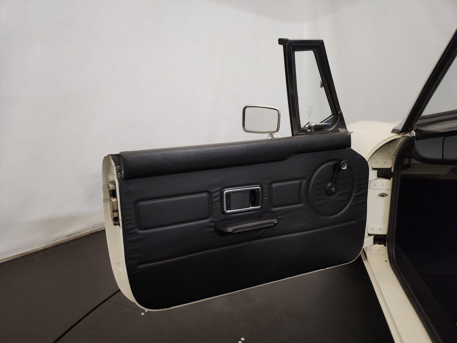 MG B cabriolet  Année 1978 voiture de collection à vendre