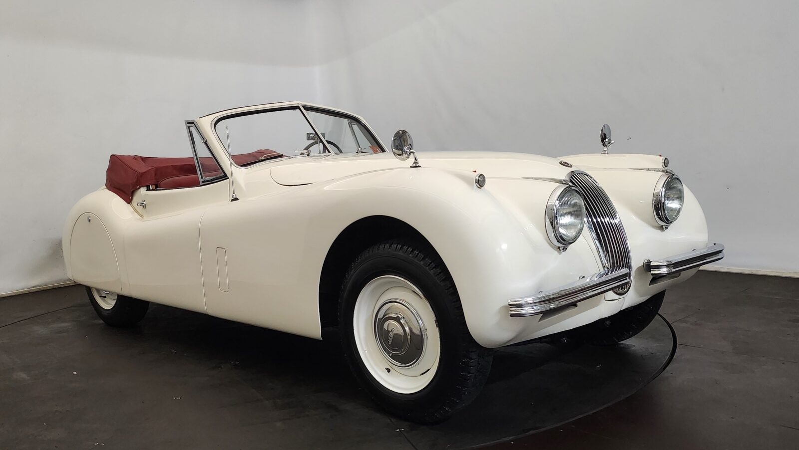 Jaguar XK 120  Année 1953 voiture de collection à vendre