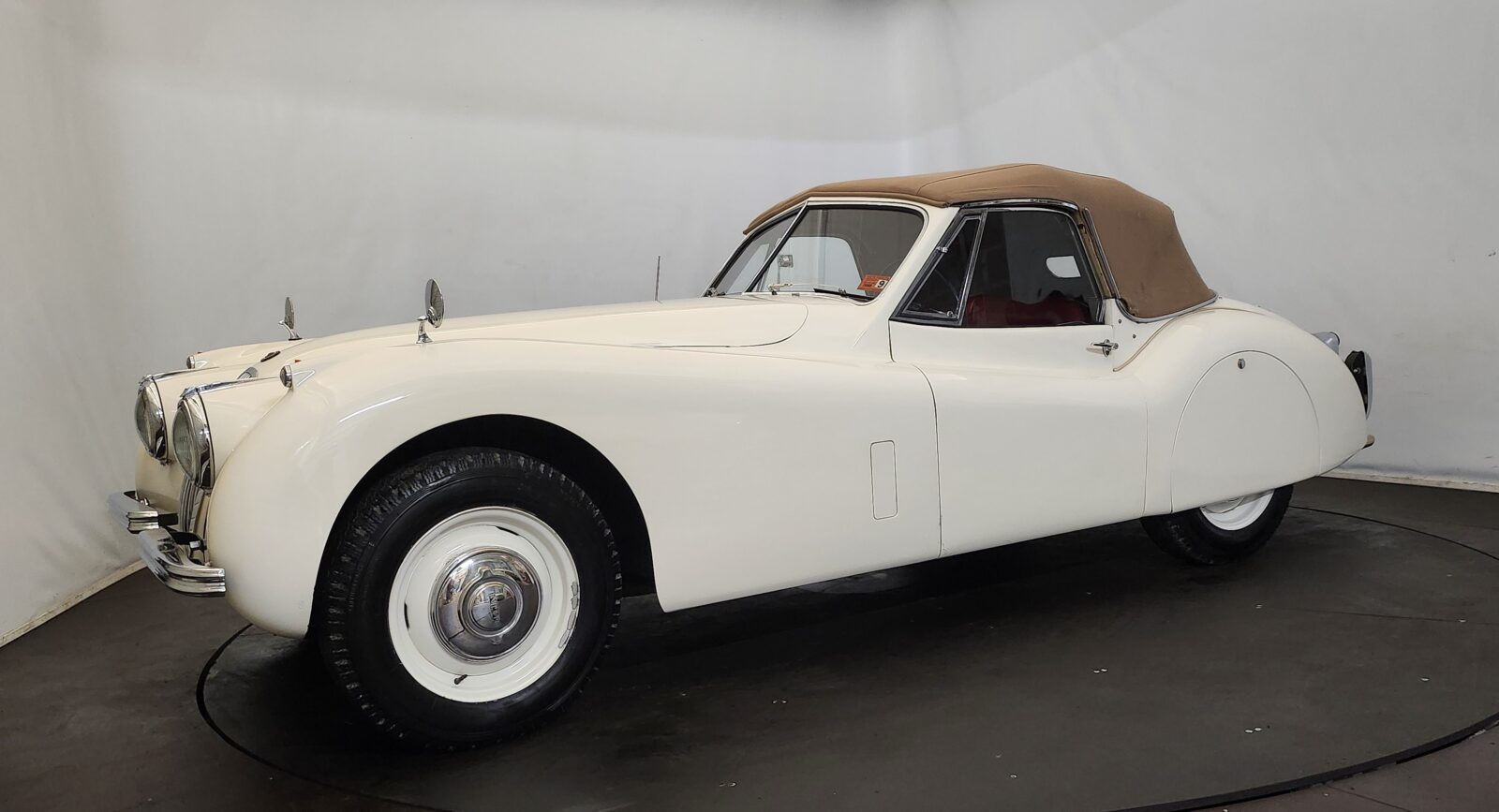 Jaguar XK 120  Année 1953 voiture de collection à vendre
