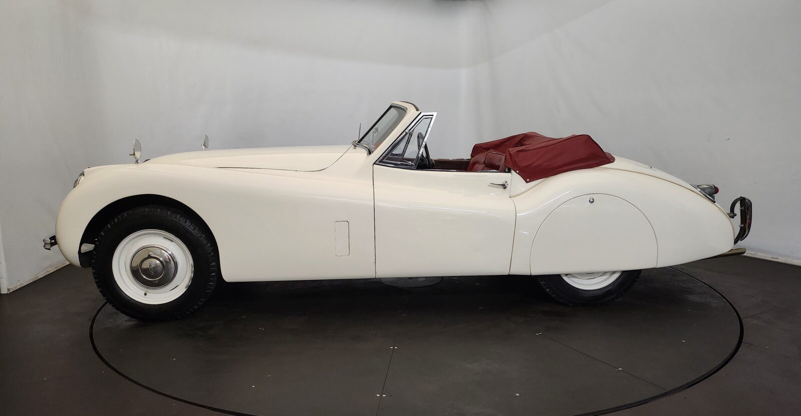 Jaguar XK 120  Année 1953 voiture de collection à vendre