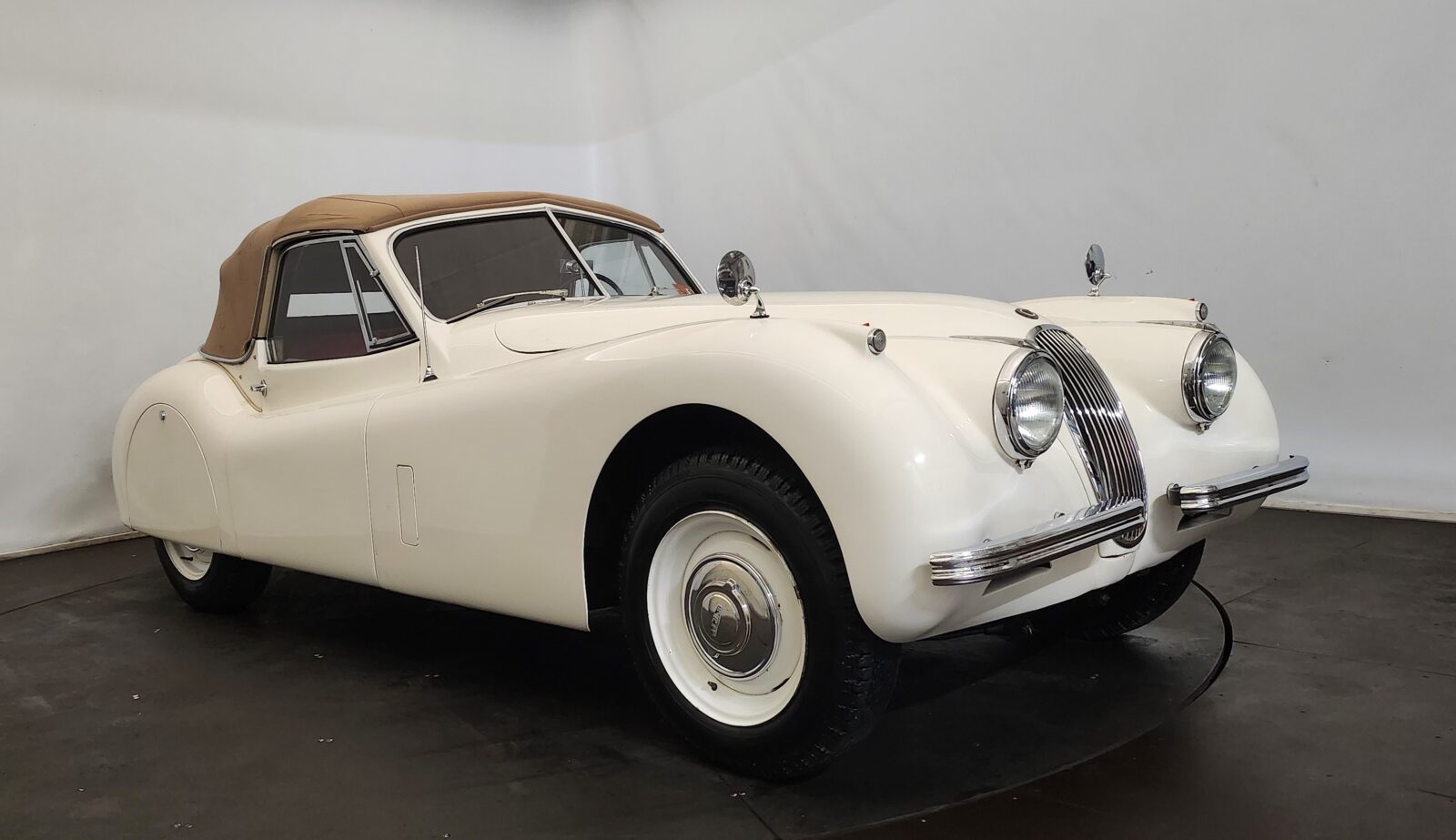 Jaguar XK 120  Année 1953 voiture de collection à vendre