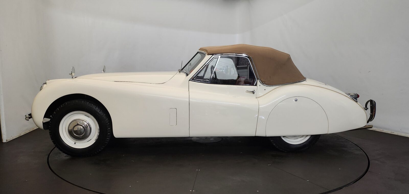 Jaguar XK 120  Année 1953 voiture de collection à vendre