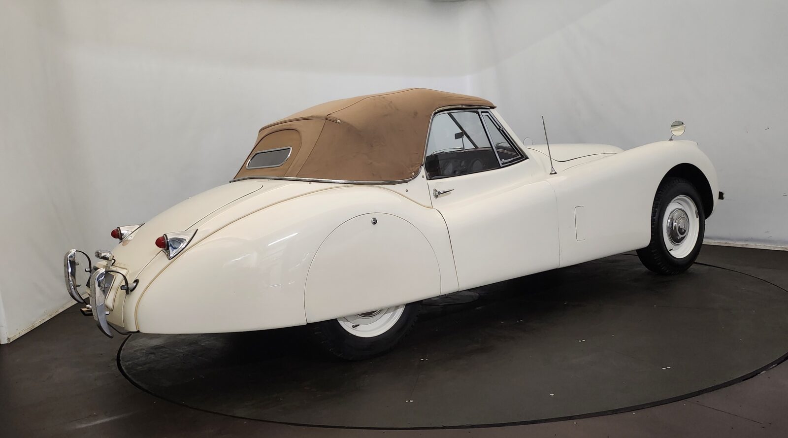 Jaguar XK 120  Année 1953 voiture de collection à vendre