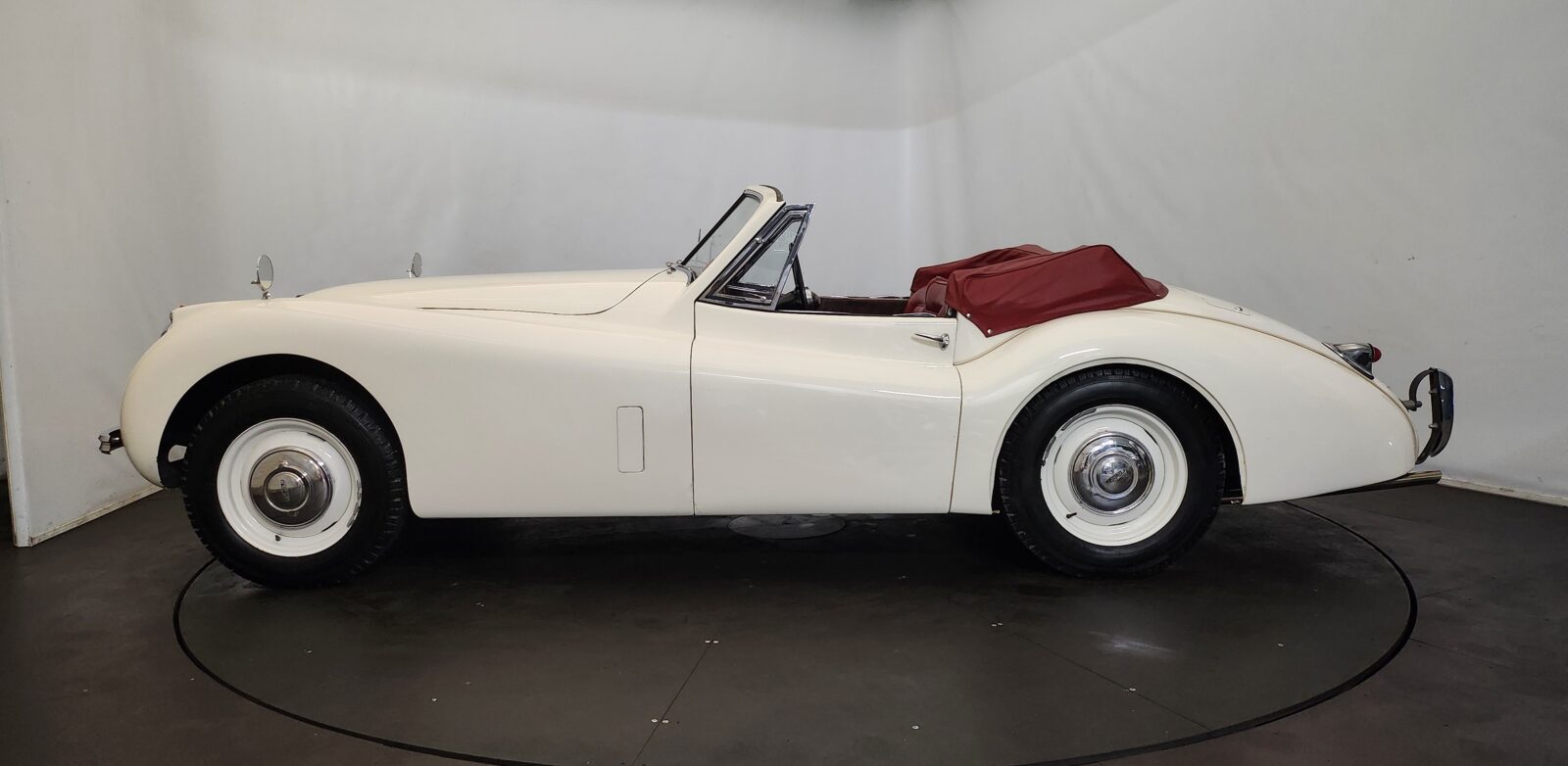 Jaguar XK 120  Année 1953 voiture de collection à vendre