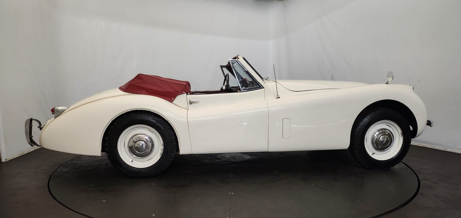 Jaguar XK 120  Année 1953 voiture de collection à vendre