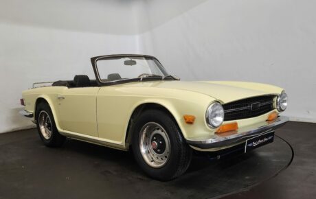 Triumph TR6  Année 1972 voiture de collection à vendre