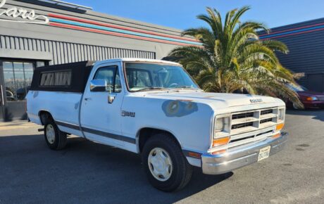 Dodge D100  Année 1989 voiture de collection à vendre