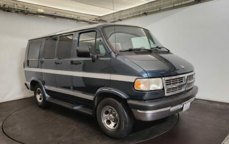 Dodge B2500  Année 1996 voiture de collection à vendre
