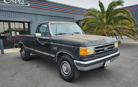 Ford F-250  Année 1989 voiture de collection à vendre