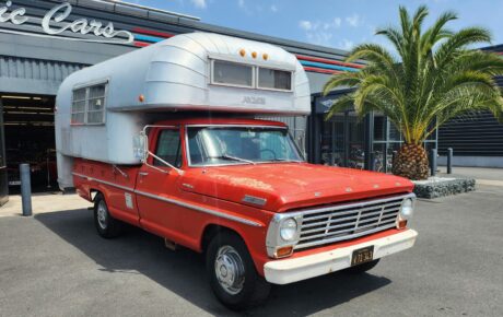 Ford F250 cellule Avion  Année 1967 voiture de collection à vendre