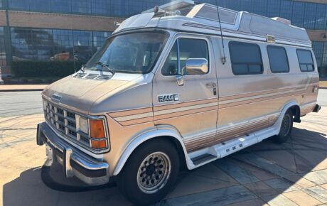 Dodge Ram 3500  Année 1990 voiture de collection à vendre